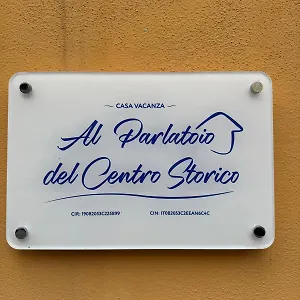 al-parlatoio-del-centro-storico.palermohotels.org/